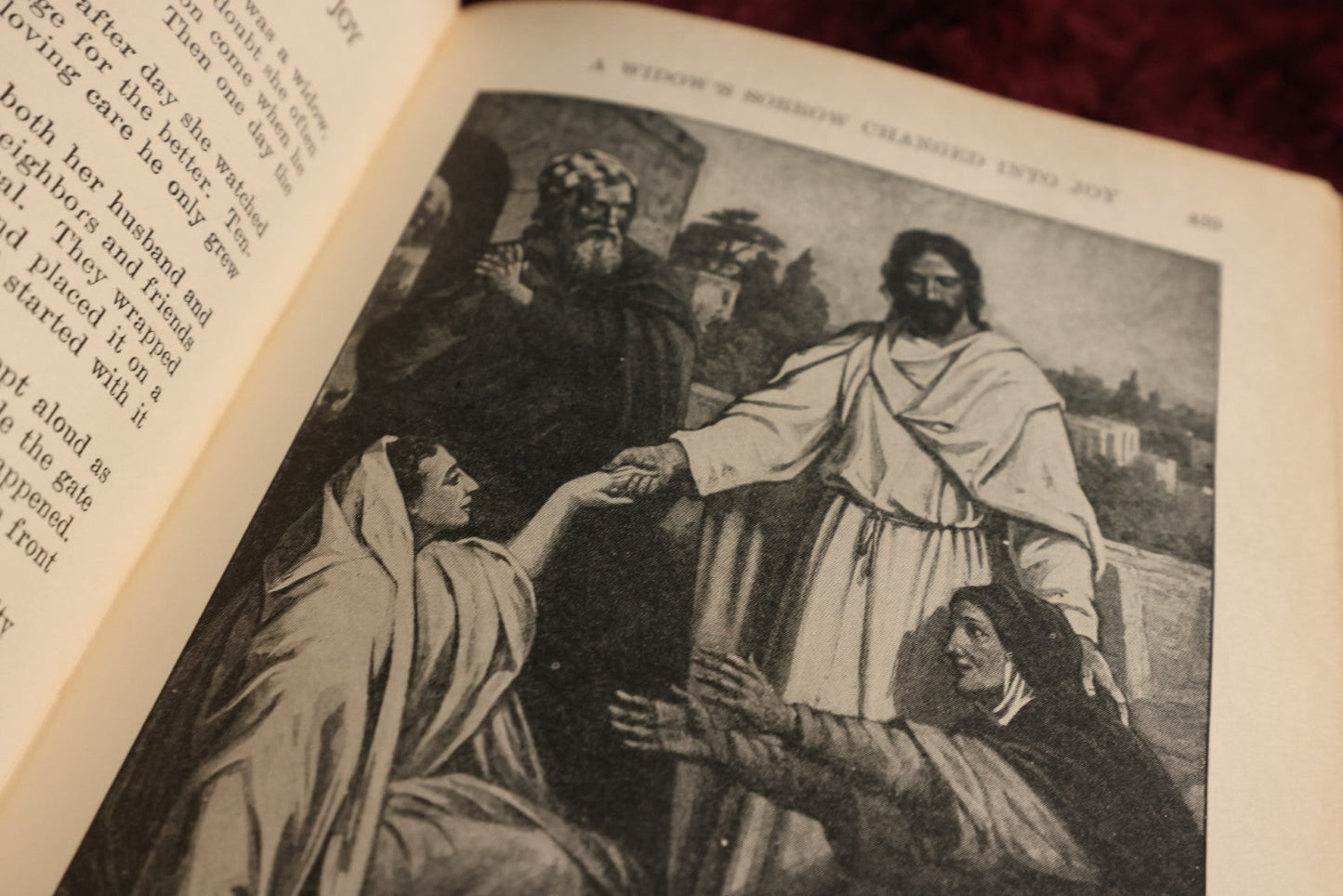Lot 051 - Egermeier's Bible Story Book: A Complete Narration From Genesis To Revelation For Young And Old, Illustrated, By Elise E. Egermeier, Smithsonian Company, 1939, Twentieth Printing