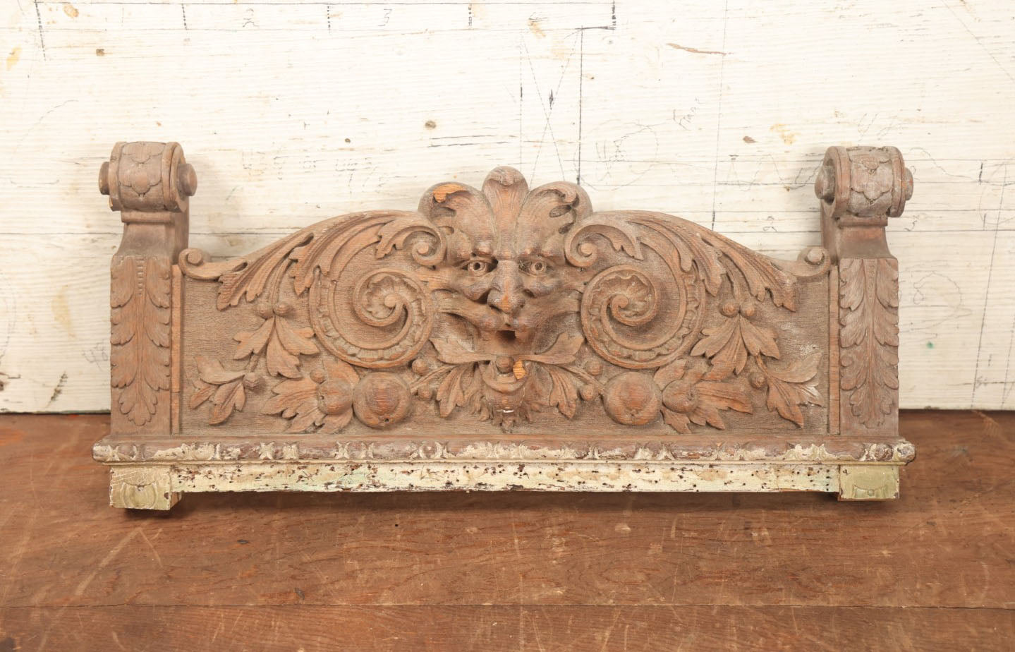 Lot 014 - Antique Hand Carved Wooden Furniture Fragment Salvage Of Green  Man, Grinning Demon, Bacchus, Chair Topper, image size:1439x924
