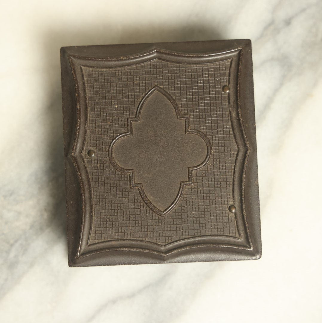 Lot 038 - Antique 1/9th Plate Ambrotype Photograph Of A Middle Aged Man With A Beard, Bowtie, In Thermoplastic Case, Likely Member Of The Slack Family