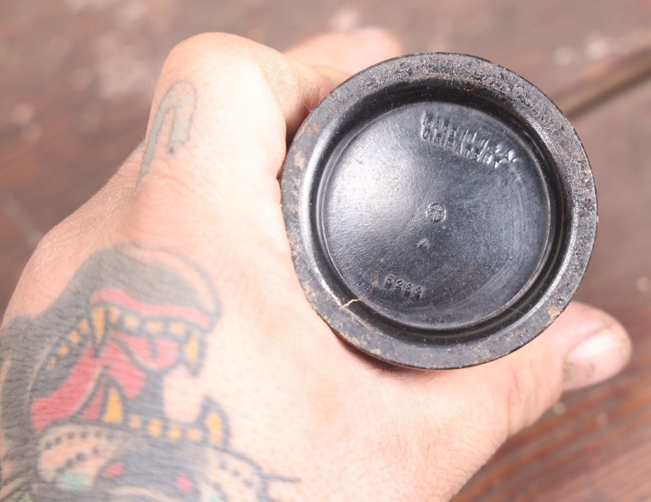 Lot 034 - Antique Old Man Of The Mountains, White Mounts, New Hampshire, Souvenir Glass Snow Globe, No Water, Maker's Mark