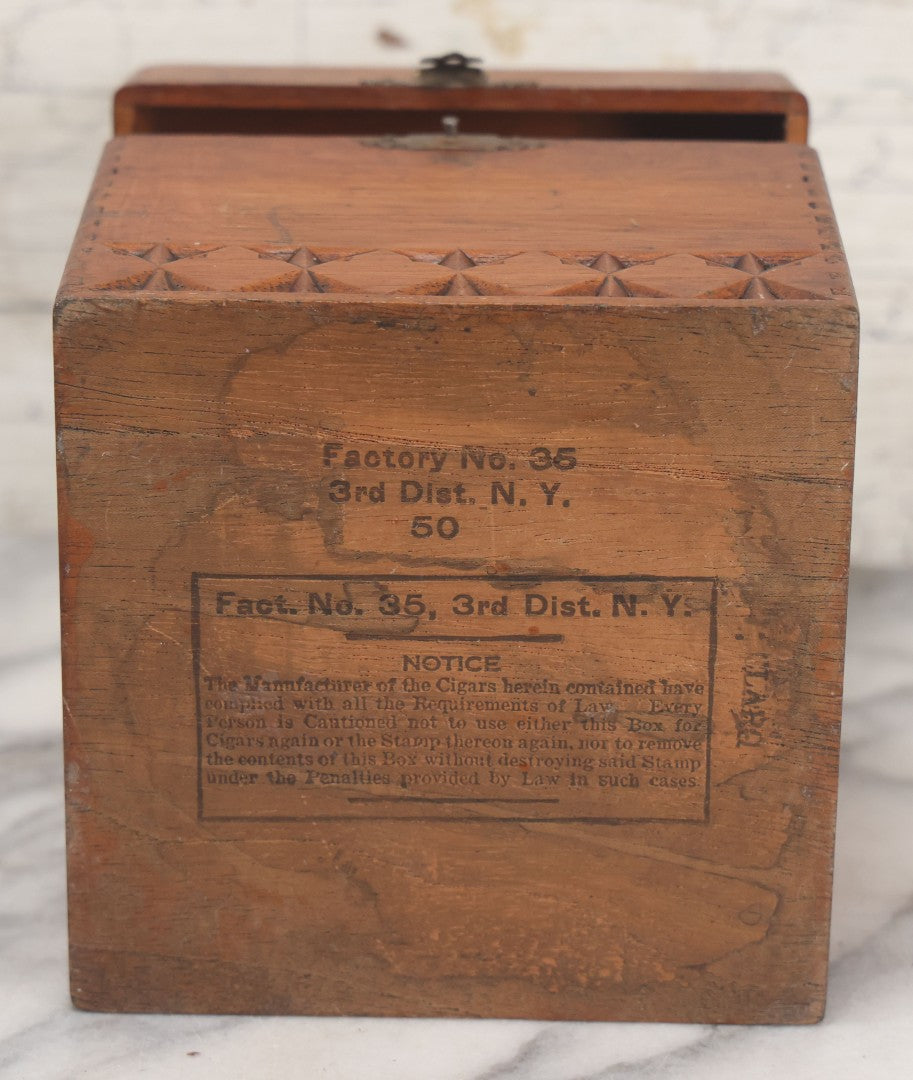 Lot 081 - Vintage Folk Art Tramp Art Style Carved Finger Jointed Wooden Cigar Box With Geometric Design, Nueva Epoca Cigars, Factory No. 35, 3rd District, New York City