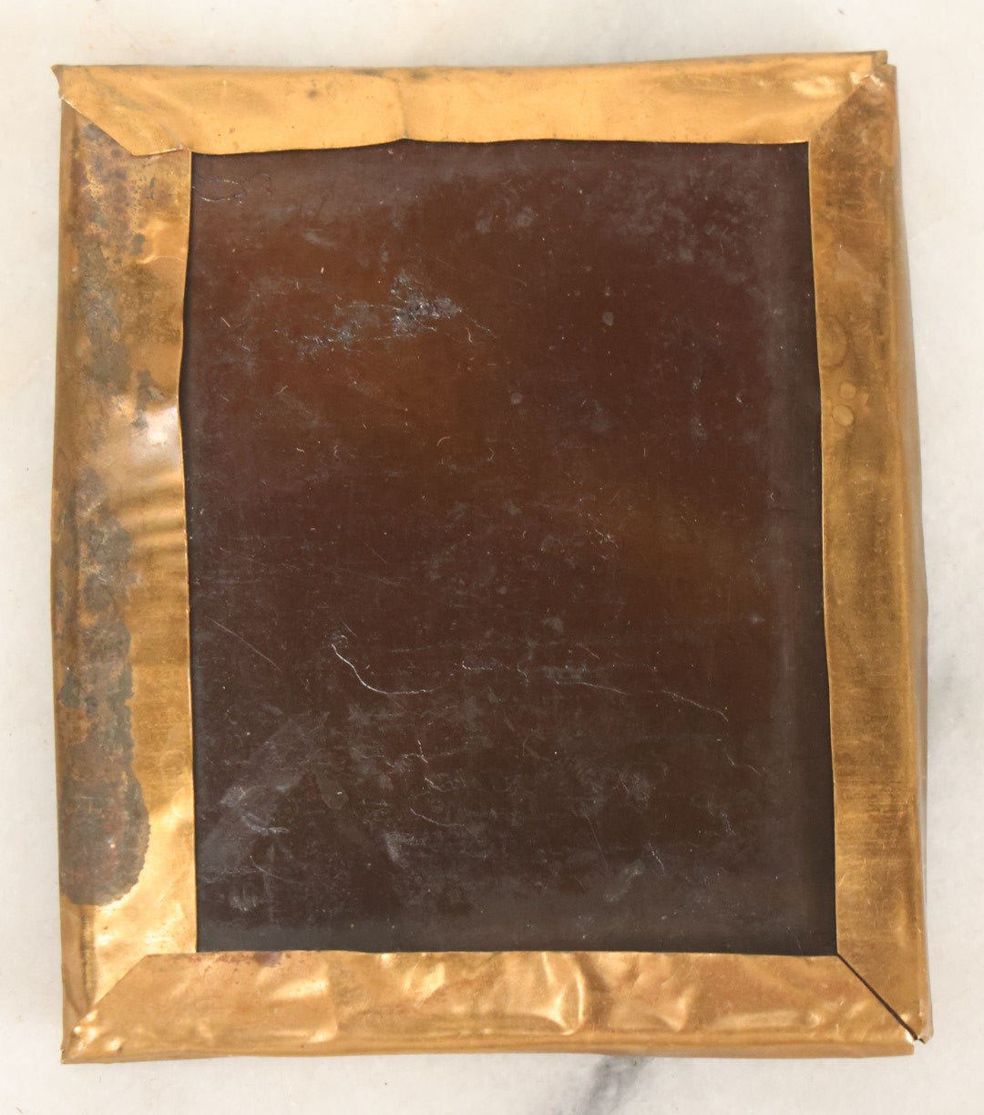 Lot 088 - Antique 1/6th Plate Tintype Photograph Of A Mother In A Checkered Dress Holding Her Baby