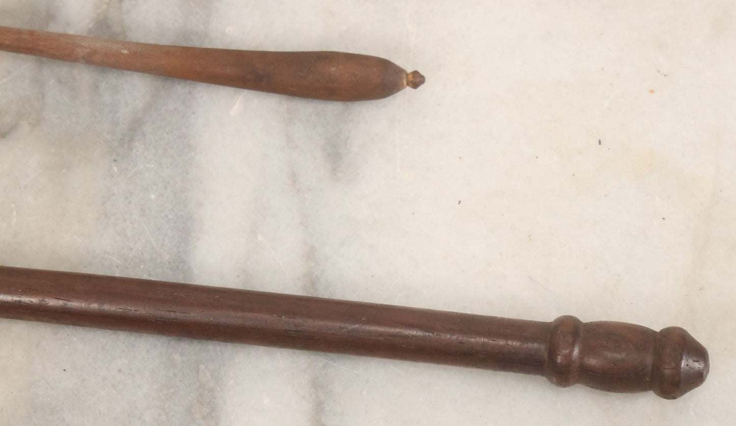 Lot 067 - Two Piece Antique Wooden Tool Lot Including Crochet Hook And Small Wooden Spoon
