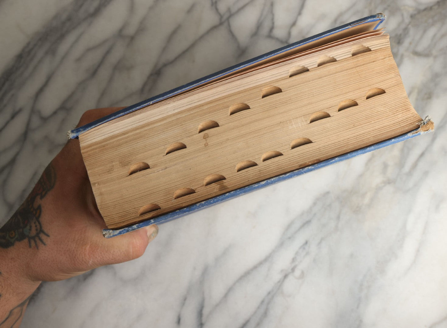 Lot 080 - "Davison's Textile Blue Book, 37th Annual, 1924" By Davison Publishing Co., New York, With A Directory And Advertising For Many Textile Companies Of The Time