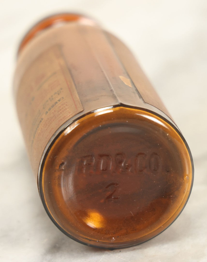 Lot 020 - Antique Cannabis East Indian Powdered Extract No. 16 Pharmacy Bottle, Parke, Davis, & Co. Manufacturing Chemists, Detroit, Michigan, Manufactured 1919
