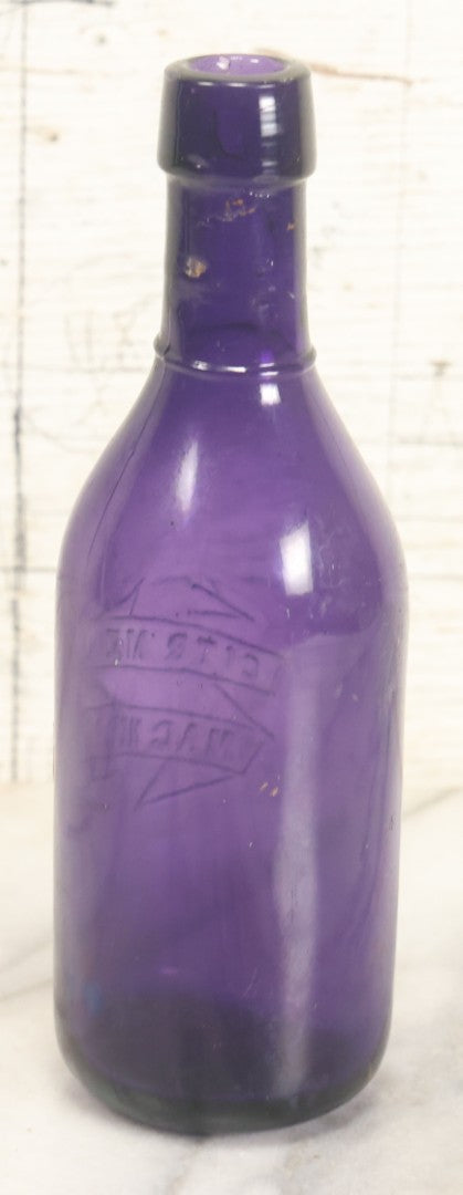Lot 032 - Antique Purple Glass Citrate Magnesia Apothecary Pharmacy Bottle