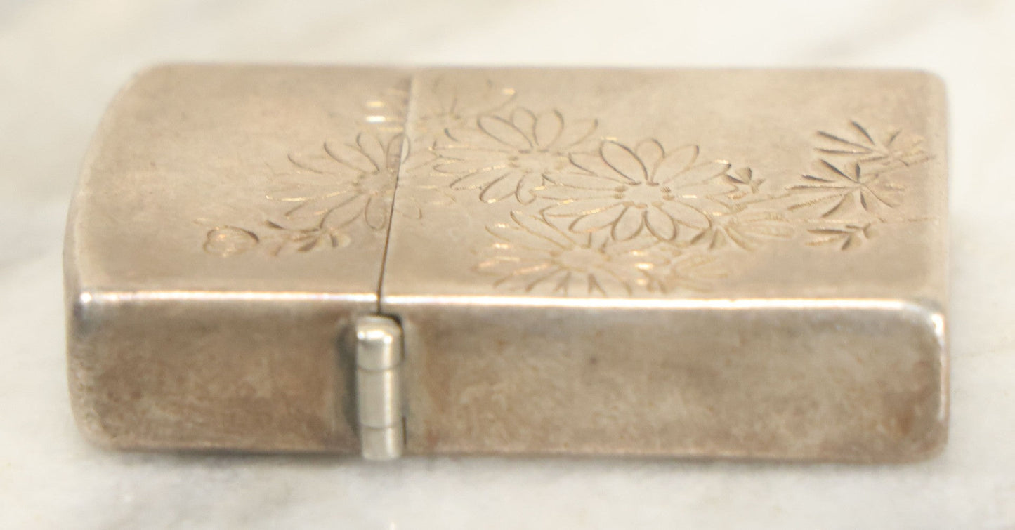 Lot 101 - Vintage Sterling Silver Cigarette Lighter With Etched Flower Motif