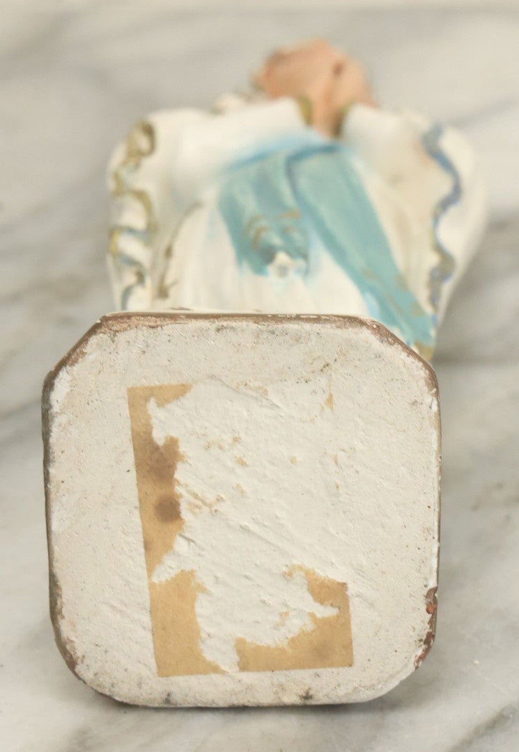 Lot 011 - Vintage Chalkware Praying Virgin Mary Statue