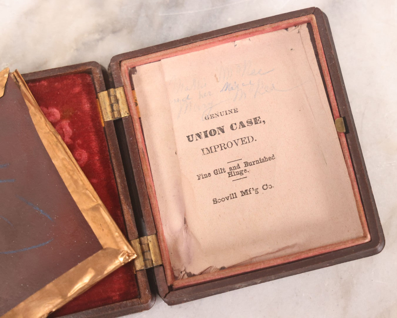 Lot 079 - Antique 1/6th Plate Tintype Photograph Of Two Young Women In Thermoplastic Genuine Union Case, Manufactured By Scovill Manufacturing Co., With Illegible Identification On Case Paper