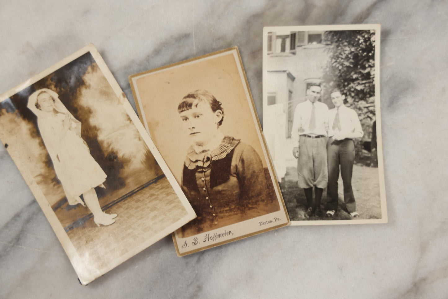 Lot 250 - Grouping Of Approximately 50 Vintage And Antique Snapshot Photographs, Mostly Of Daily Life, Cars, Military, Pets, Beach, And More