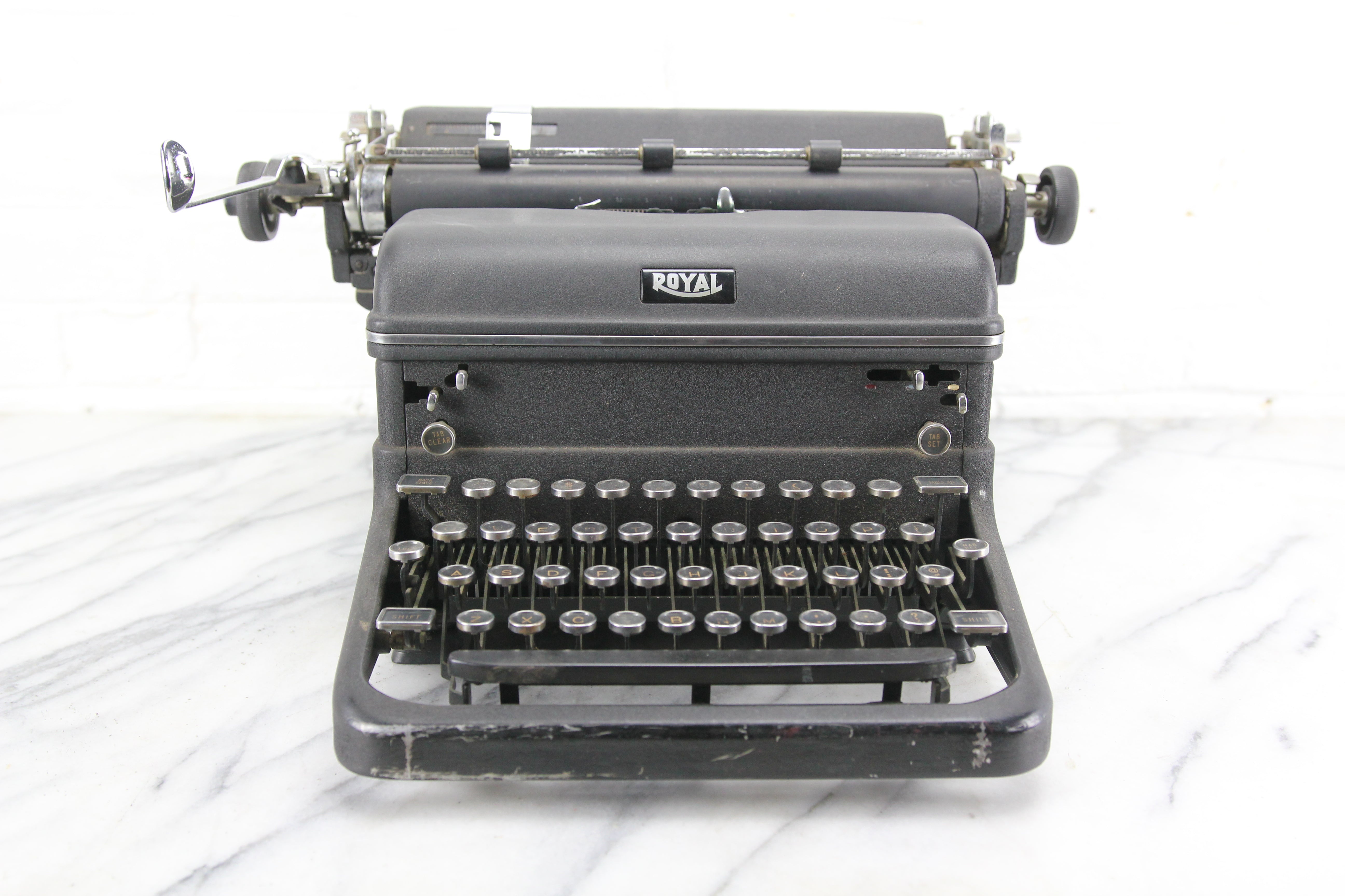 Antique Royal Magic Margin Typewriter c. 1938