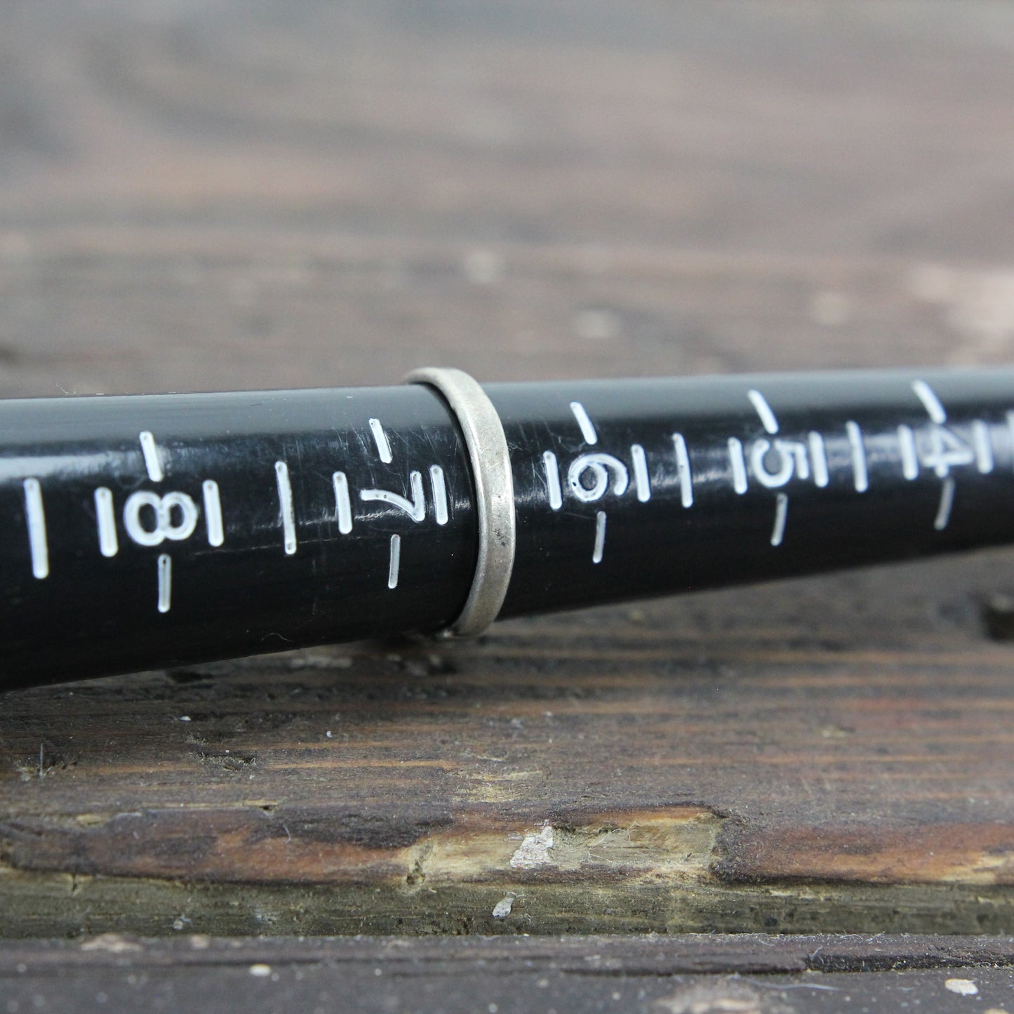 Sterling Silver Ring with Shiny Black Stone - Size 6.5