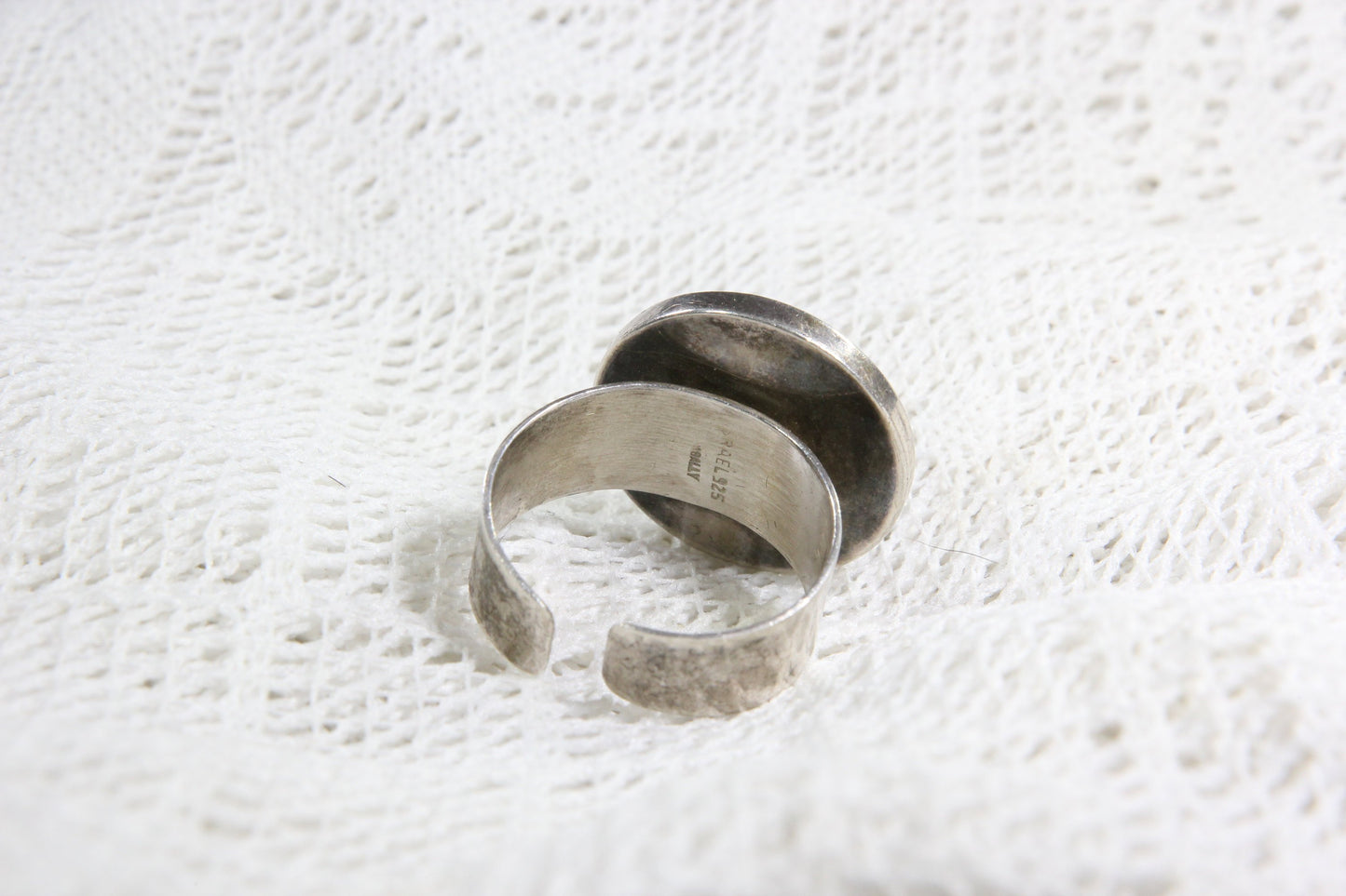 Israel Sterling Silver Ring with Blue Green and Black Target Design, Size 9.5