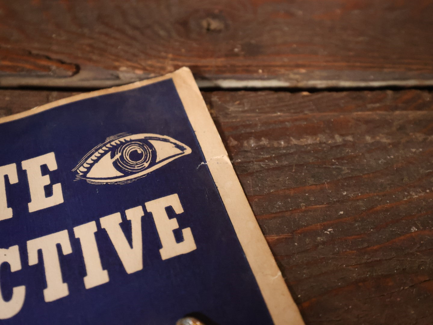 Vintage Private Detective Toy Store Display With 12 Children'S Detective Badges, Cardstock And Metal