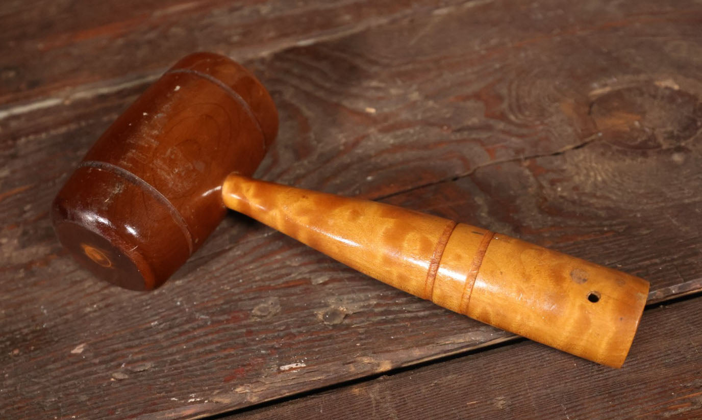 Vintage Wooden Mallet With Attractive Real Wood Grain And Polished Veneer, Auctioneer'S Gavel