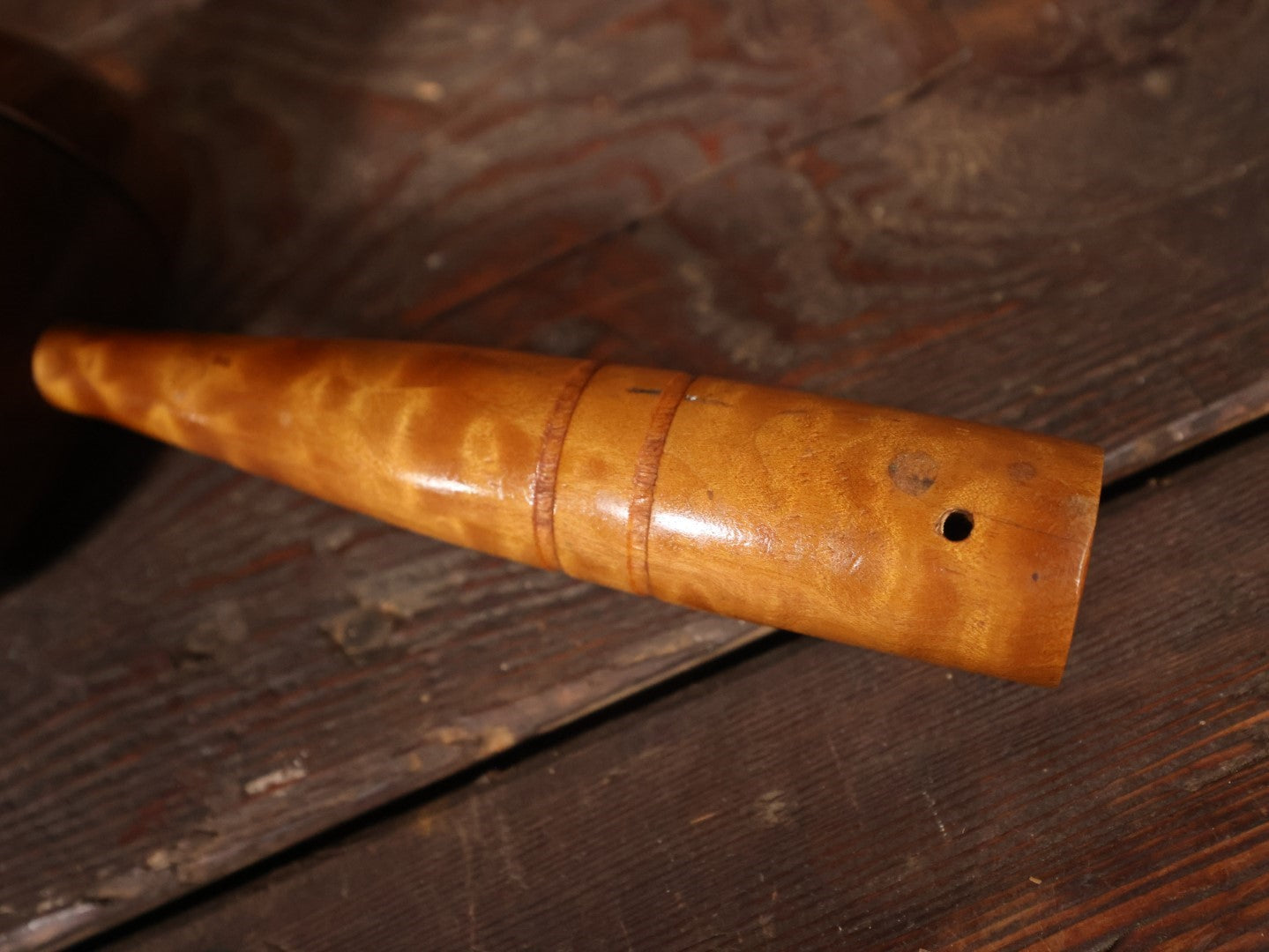 Vintage Wooden Mallet With Attractive Real Wood Grain And Polished Veneer, Auctioneer'S Gavel