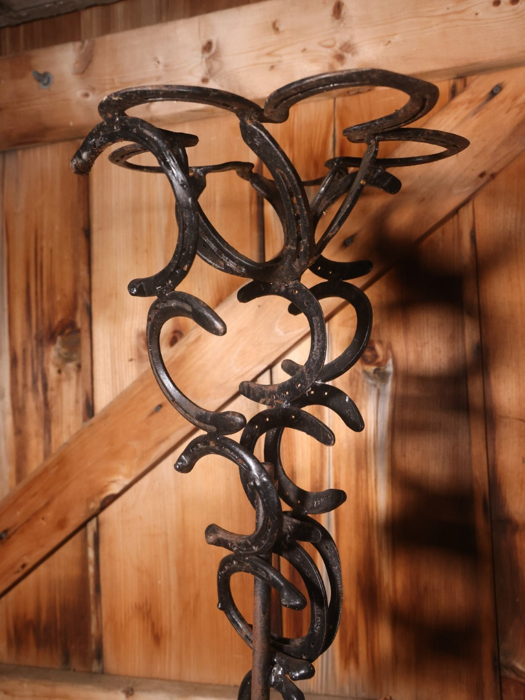 Vintage Western Folk Art Sculpture, Welded Horseshoes And Antique Rifle, Coat Stand Or Lamp, Likely Unfinished