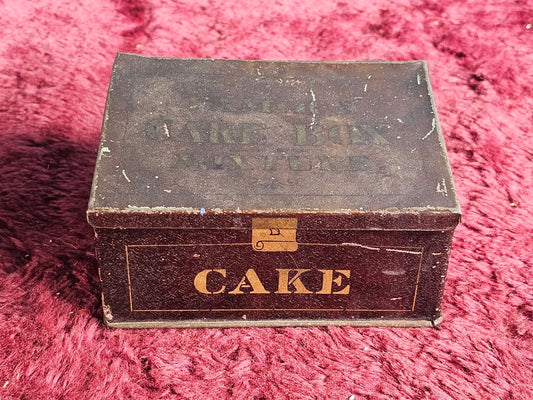 Leavitt & Pierce Cake Tobacco Tin, Cambridge, Ma