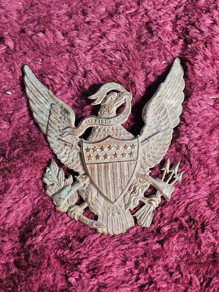 Vintage Brass Eagle United States Military Emblem, E Plurbus Unum