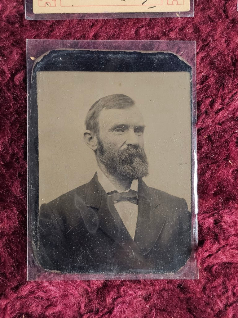 Grouping Of 4 Tintypes Of Men And Women