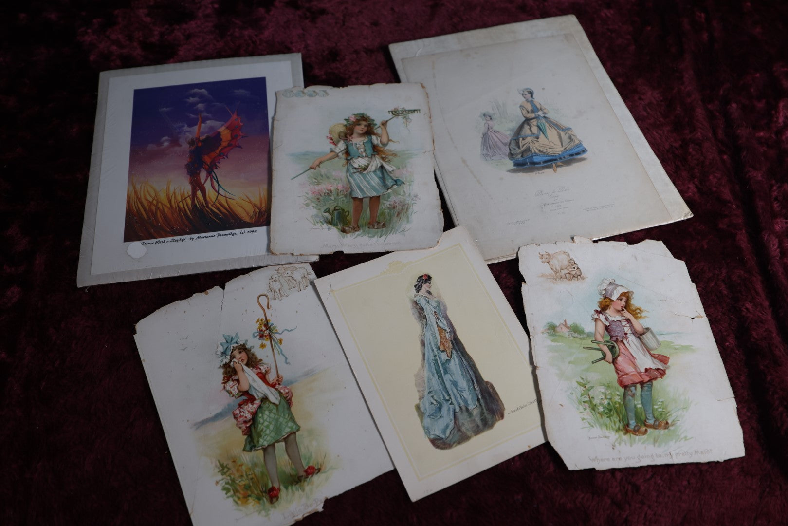 Lot 122 - Grouping Of Six Pieces Of Vintage Ephemera, Women Prints And More