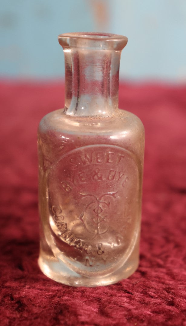 Lot 135 - Antique Sweet Bye & Bye Bottle