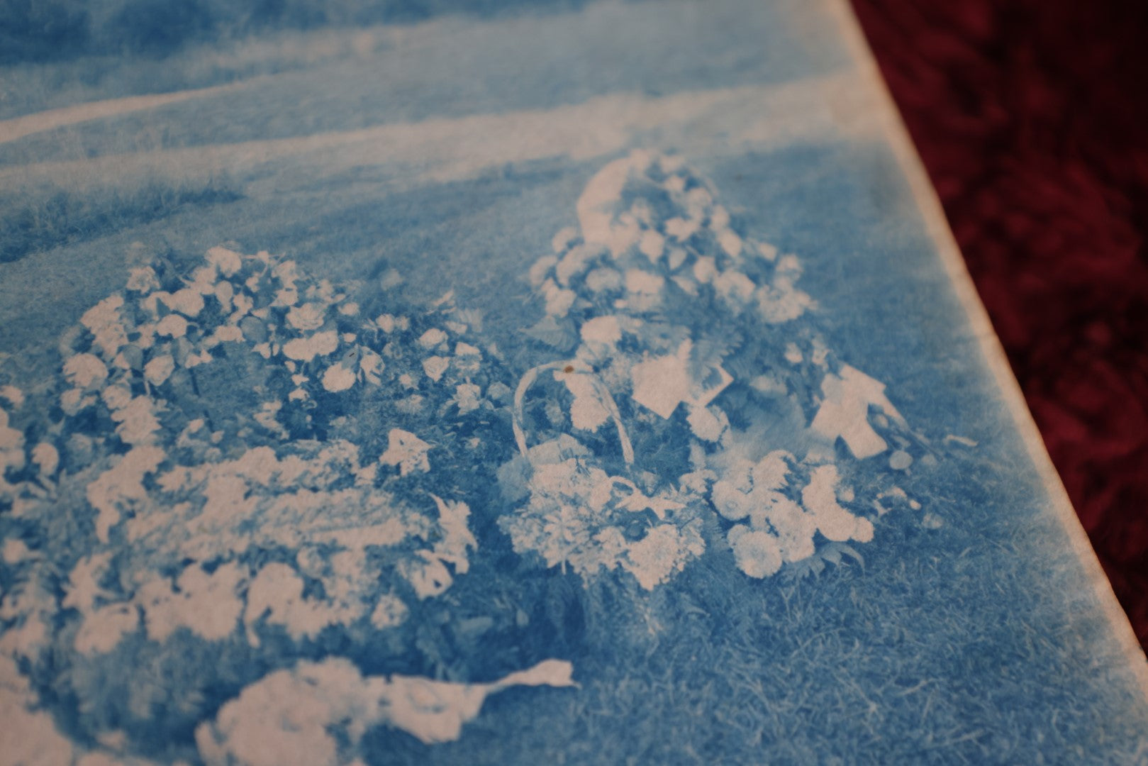 Lot 150 - Antique Cyanotype Photograph Of I.O.O.F. Odd Fellows Gravesite With Flowers