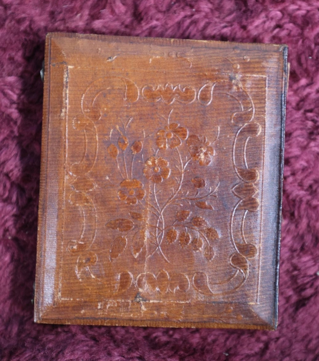 Lot 160 - Quarter Plate Daguerreotype Of Pretty Young Woman In Dress, Book On Table, Nice Half Leatherette Case With Floral Design