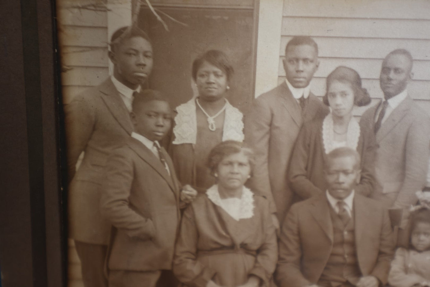 Lot 045 - Antique Boarded Photograph Of The Thompson Family, African American Family, Dated December 27, 1921, Location Unknown, Mrs. S.E. Thompson