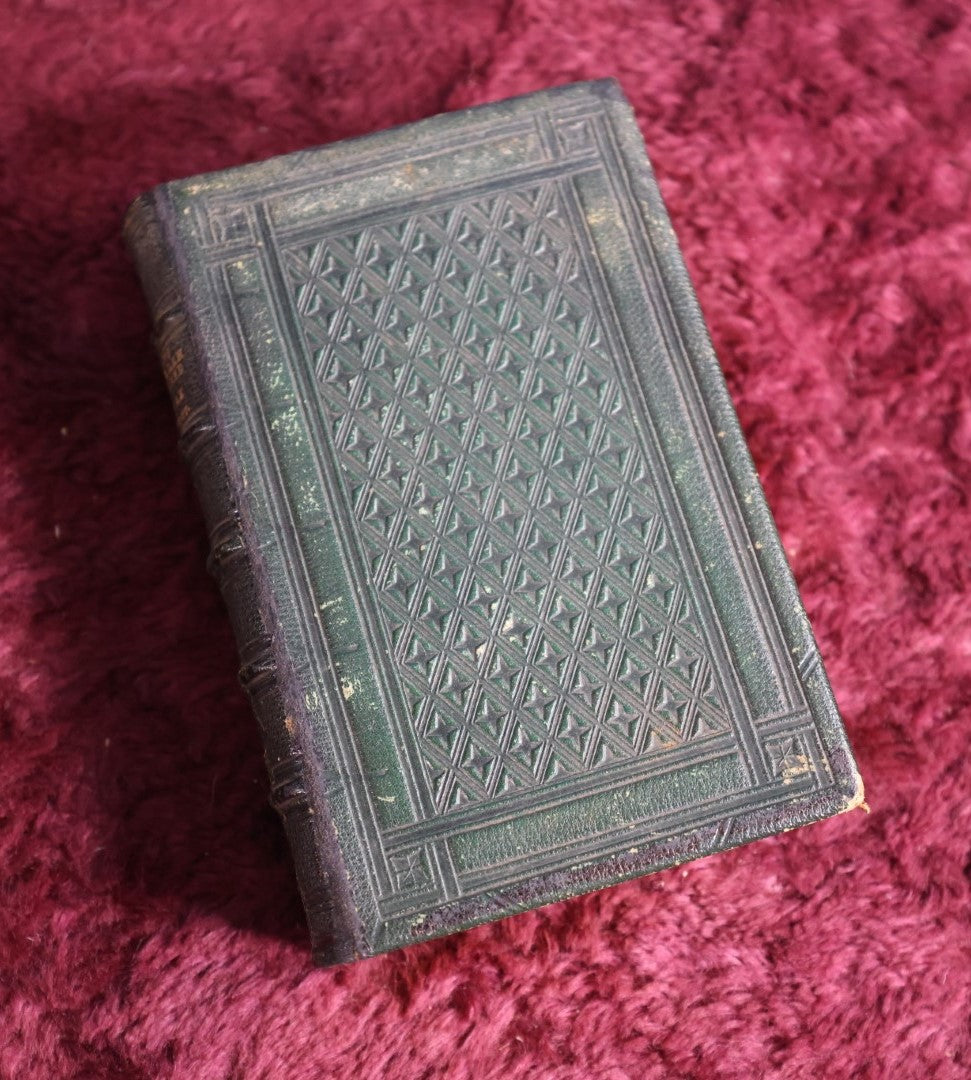 Lot 064 - Antique Book, Godfrey Of Bulloigne Or Jerusalem Delivered By Torquato Tasso, Translated By Edward Fairfax, 1858 Edition, Illustated, Embossed Foredge