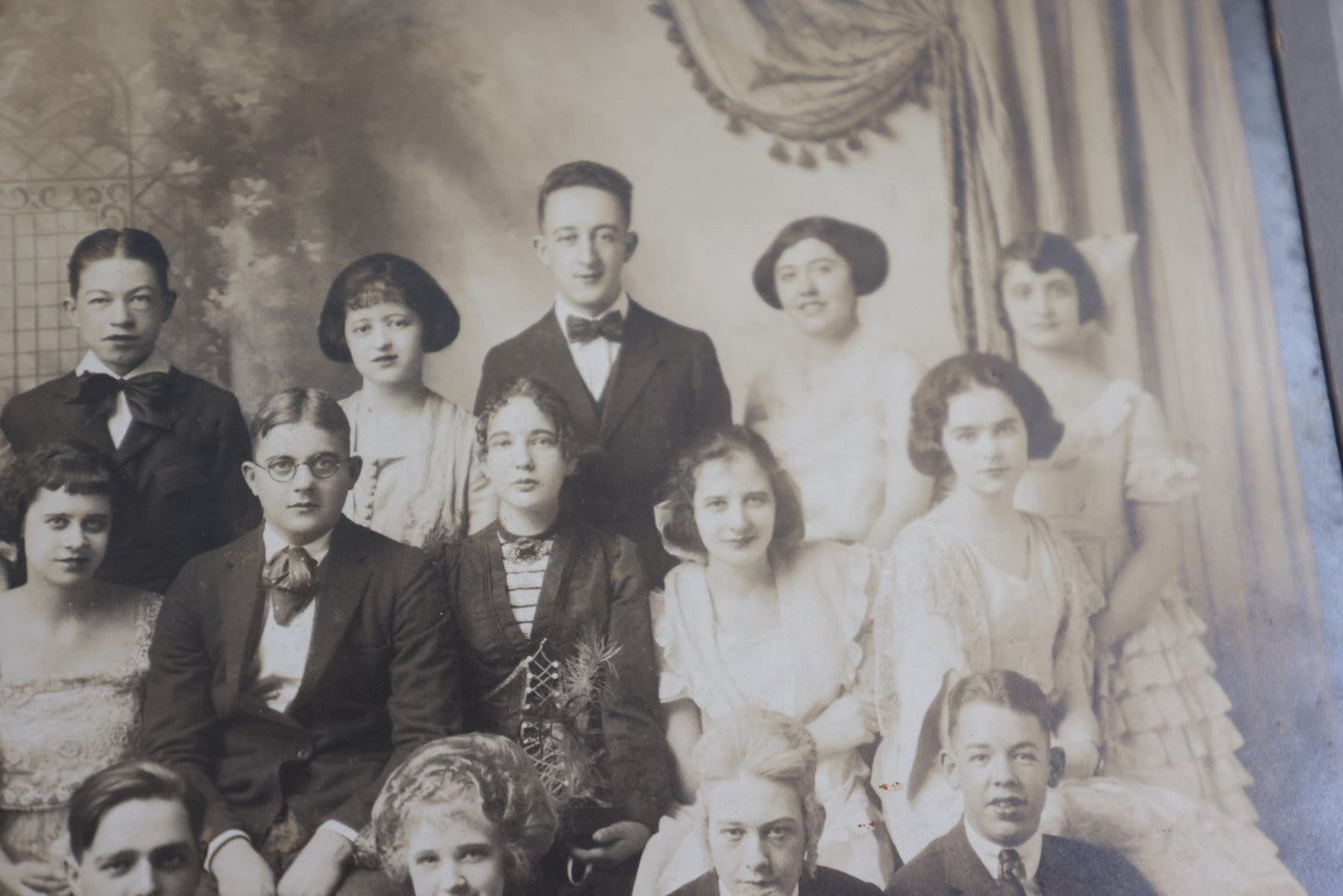 Lot 081 - Antique Boarded Photo Of Well Dressed Young People, Make-Up And Fake Beards, Maybe A Ball, Marked Murphy On The Back