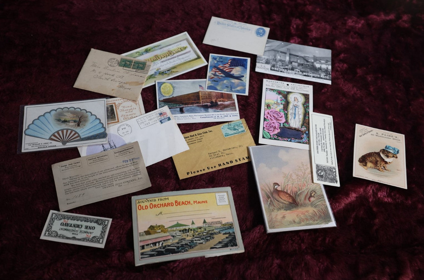 Lot 096 - Grouping Of 18 Antique And Vintage Misc Ephemera, Postcards, Trade Cards