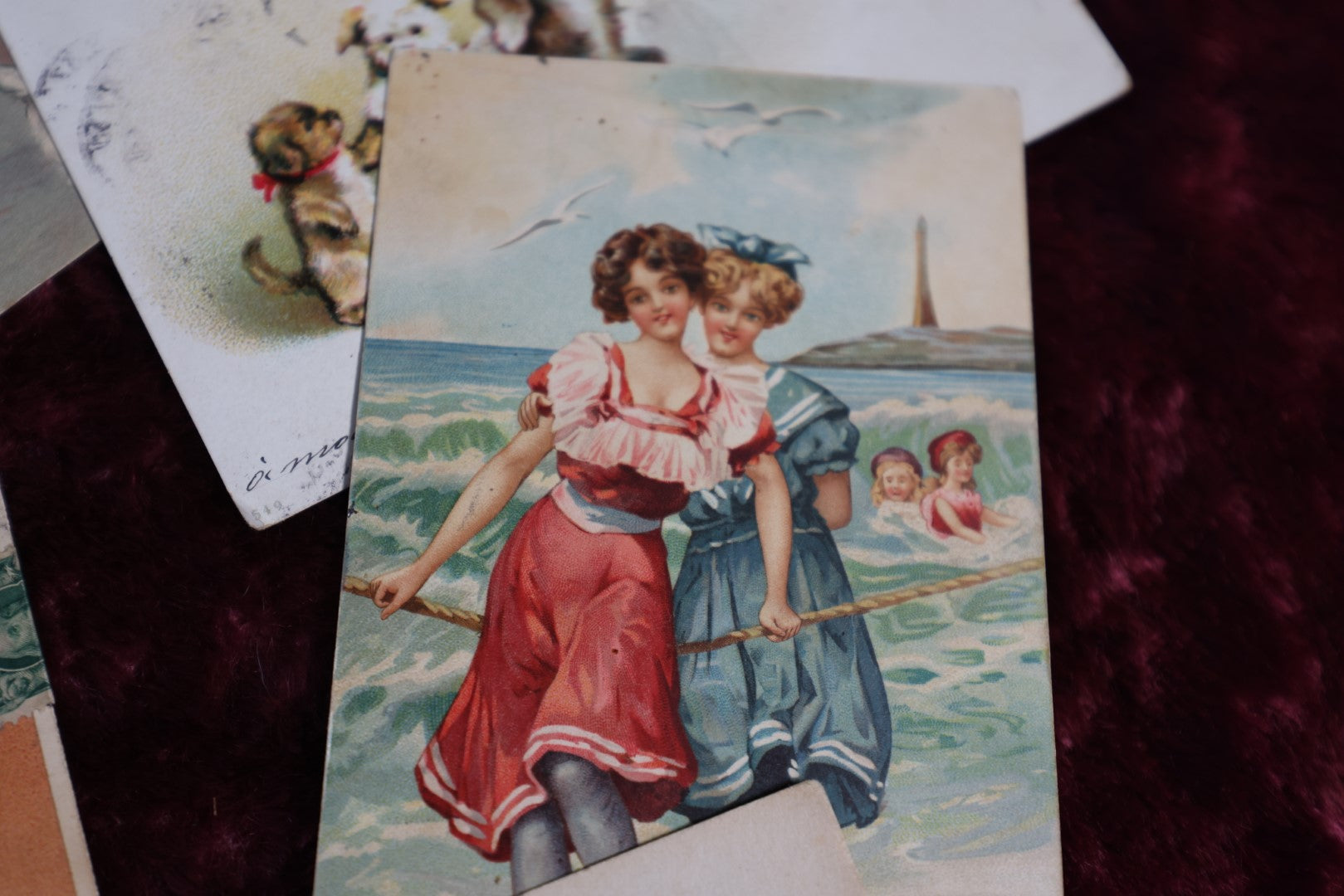 Lot 098 - Grouping Of 19 Vintage And Antique Novelty And Animal Postcards