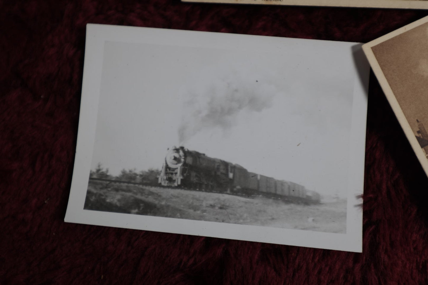 Lot 103 - Grouping Of 4 Railroad Postcards And Railroad Photo