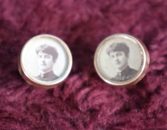 Lot 127 - Pair Of Tiny Antique Woman Portrait Photo Cdv Cuff Link Buttons 