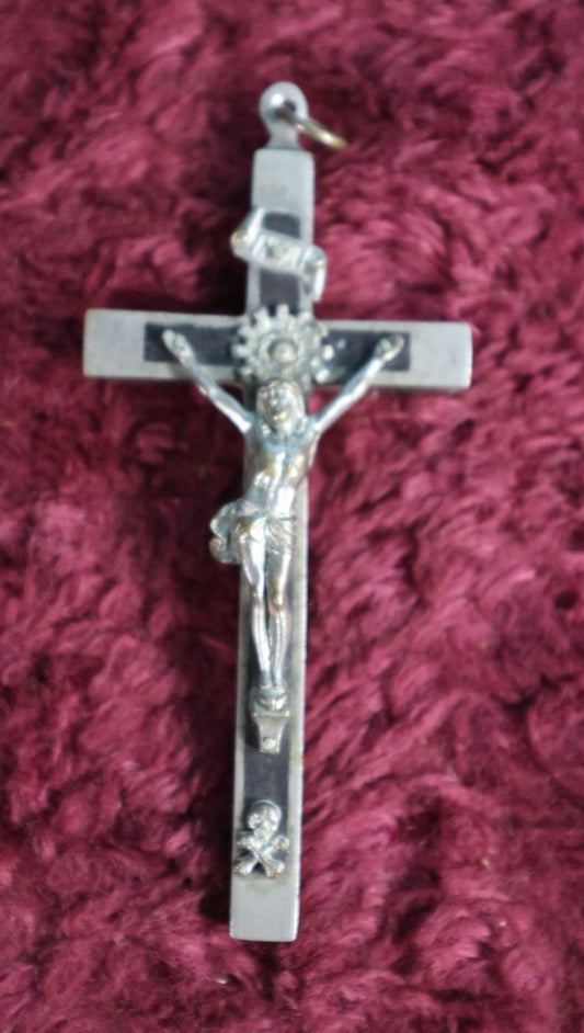 Lot 133 - Antique Wood And Metal Crucifix, Skull And Crossbones - Approximately 4"