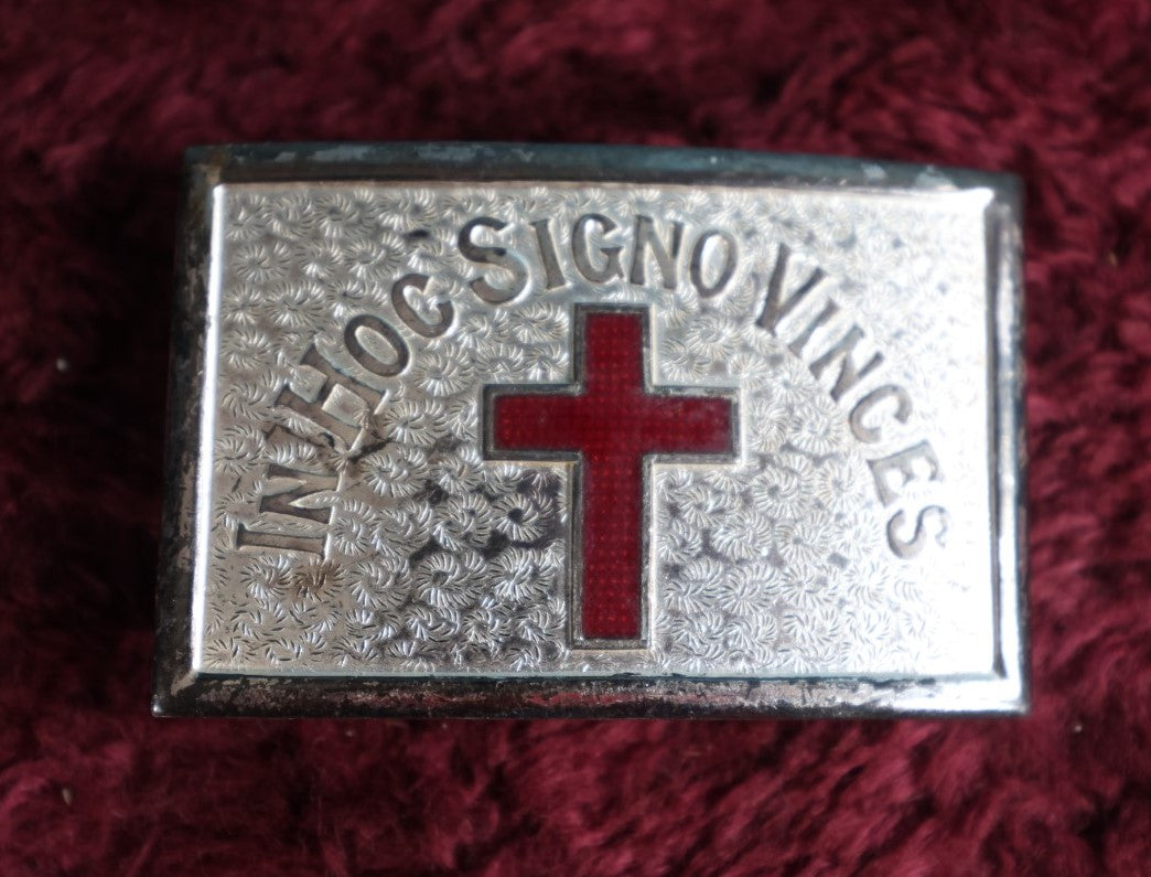 Lot 034 - Antique Knights Templar Or Masonic Belt Buckle With Red Cross, "In Hoc Signo Vinces" In This Sign Thou Shalt Conquer, The H.A. Co., Henderson Ames, Kalamazoo, Michigan, 