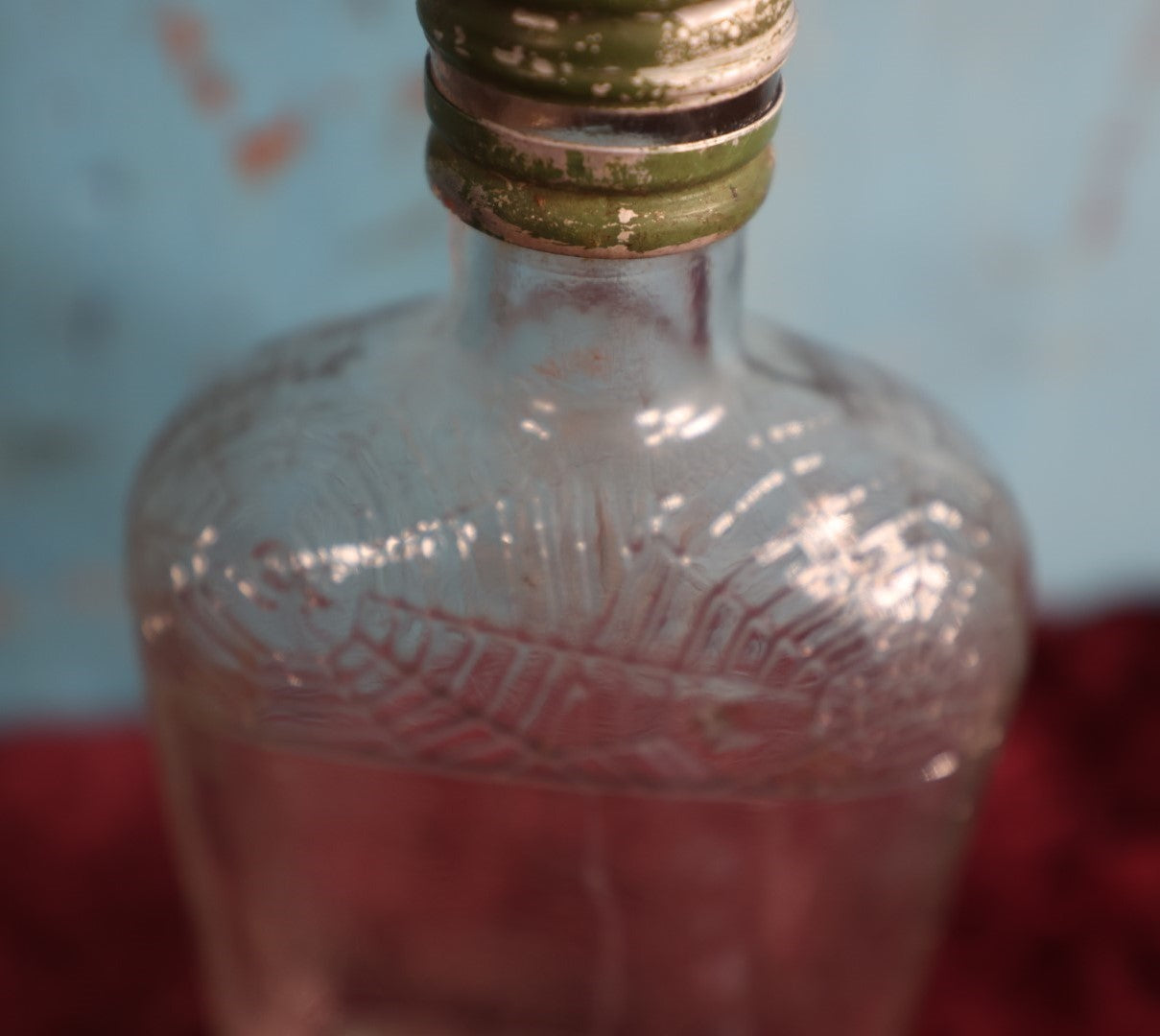 Lot 052 - Antique Hiram Walker Spider Web Whiskey Clear Glass Bottle With Cap