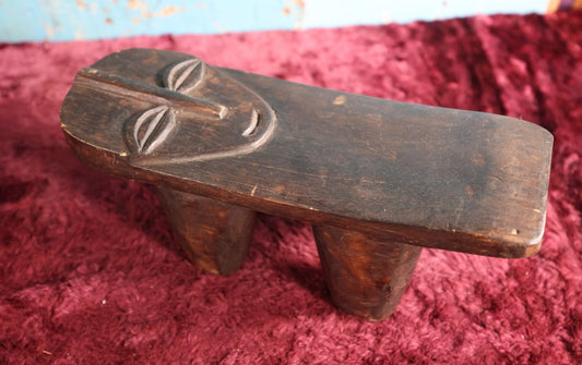 Lot 056 - Vintage African Hand Carved Wooden Headrest, Funny Face, Smiling