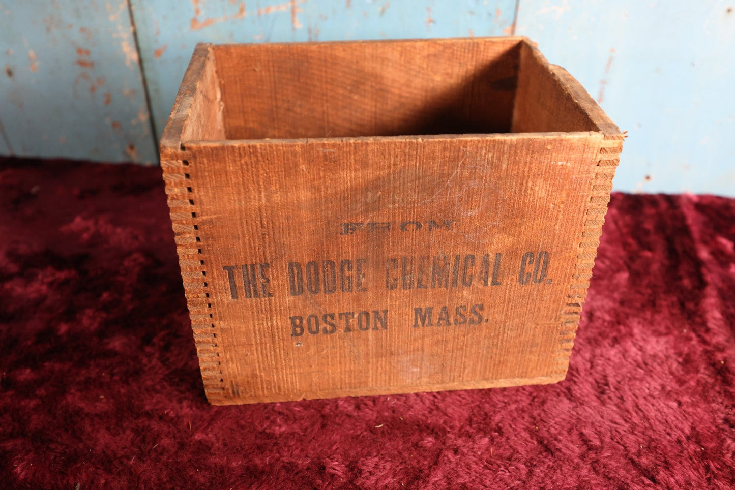 Lot 071 - Dodge Chemical Company, Boston, Massachusetts, Finger-Jointed Wooden Crate, Darker Patina, Manufacturer Of Embalming Fluids