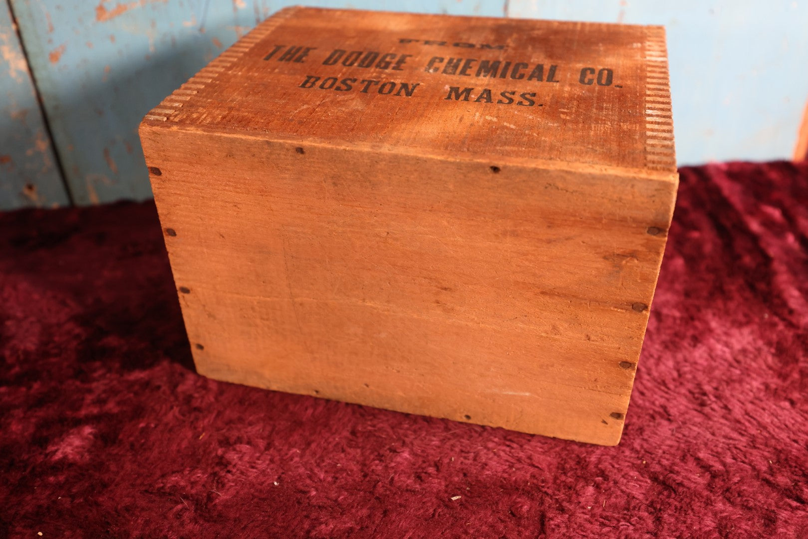 Lot 071 - Dodge Chemical Company, Boston, Massachusetts, Finger-Jointed Wooden Crate, Darker Patina, Manufacturer Of Embalming Fluids