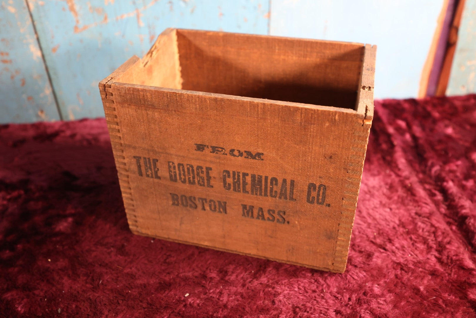 Lot 072 - Dodge Chemical Company, Boston, Massachusetts, Finger-Jointed Wooden Crate, Lighter Patina, Manufacturer Of Embalming Fluids