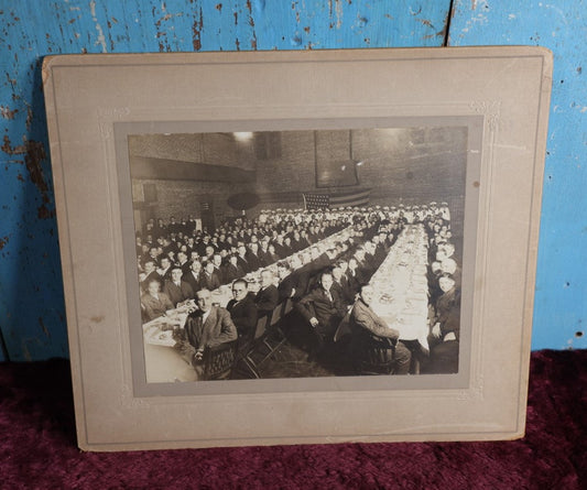 Lot 081 - Antique Boarded Group Photo Of Many Men, Young Boys, Flag In Background