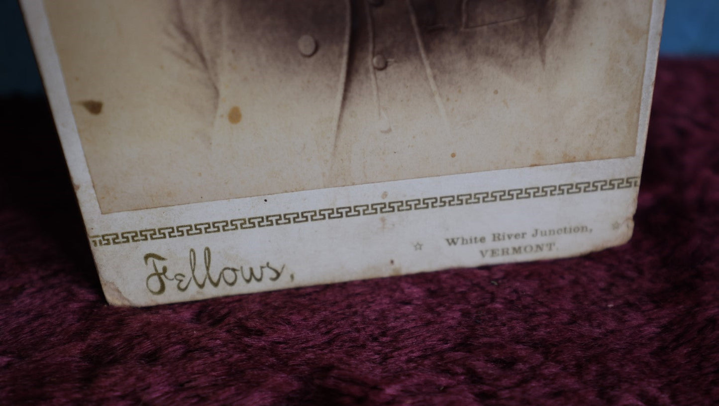 Lot 090 - Antique Cabinet Card Photograph Of Young Man With Tie Tack With "E" - Fellows Photographers, White River Junction, Vermont