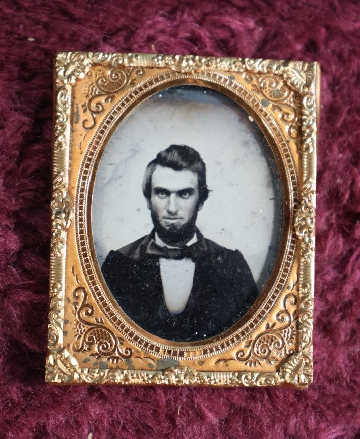 Lot 128 - Antique Ruby Ambrotype Photograph Of Dark Eyed Young Man With Beard, 1/9Th Plate