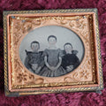 Lot 130 - Antique Tintype Of Three Small Children, Siblings, In Half Leatherette Case, 1/6th Plate