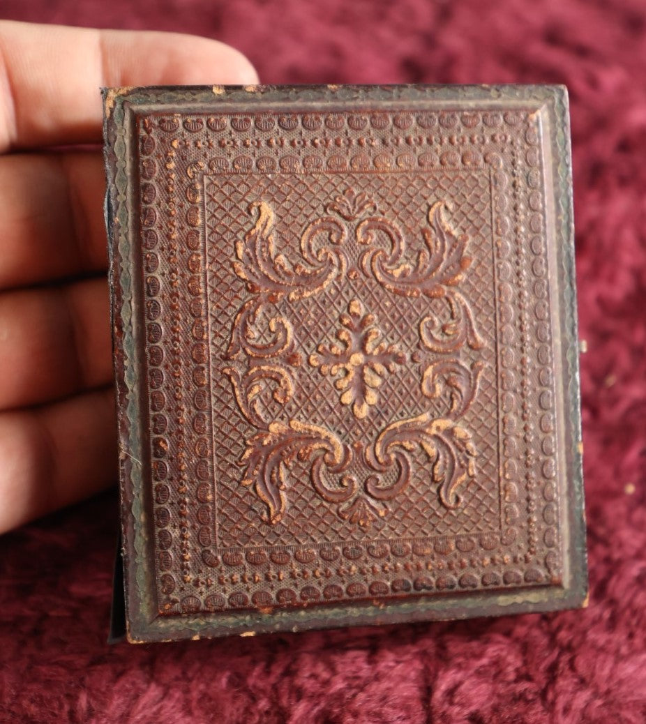 Lot 131 - Antique Ambrotype Of Young Baby Girl With Fluffy Object Next To Her - Possibly Cat - In Full Leatherette Union Case, Repaired Hinge, 1/6Th Plate