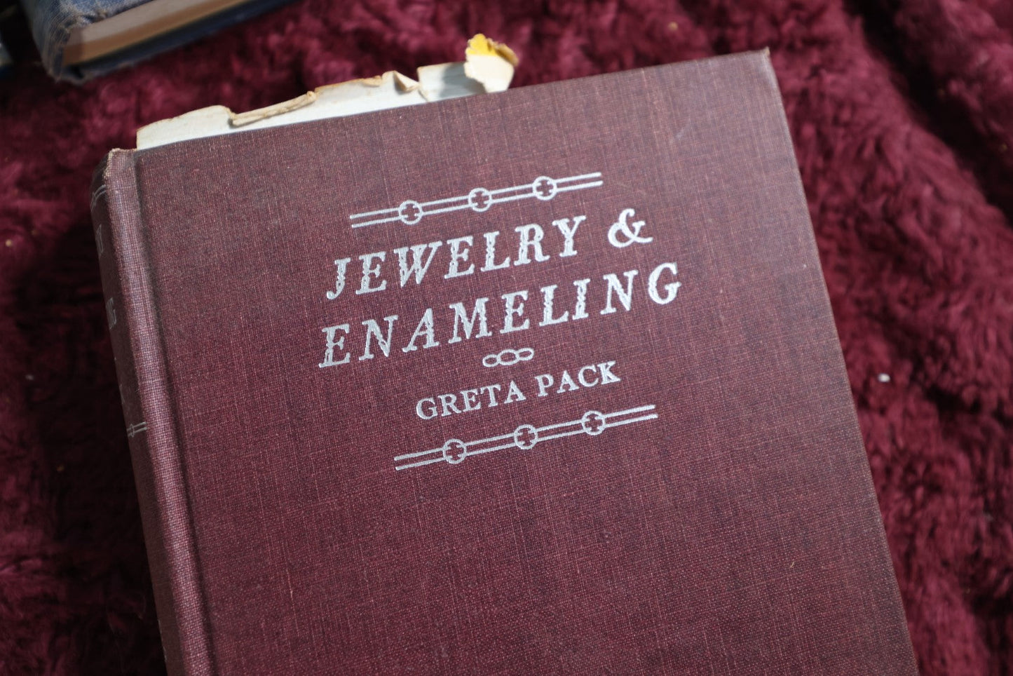 Lot 140 - Grouping Of Five Vintage And Antique Jewelry Making And Craft Books