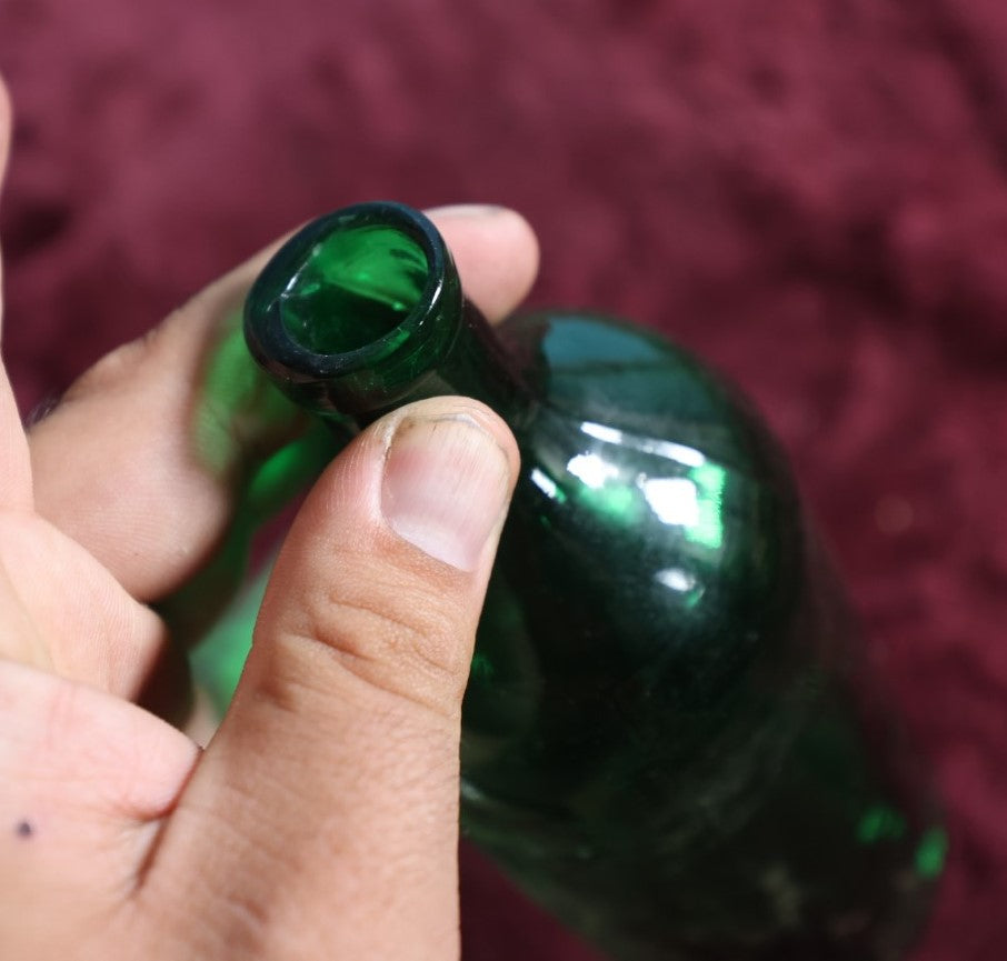 Lot 151 - Attractive Green Glass Antique Bottle