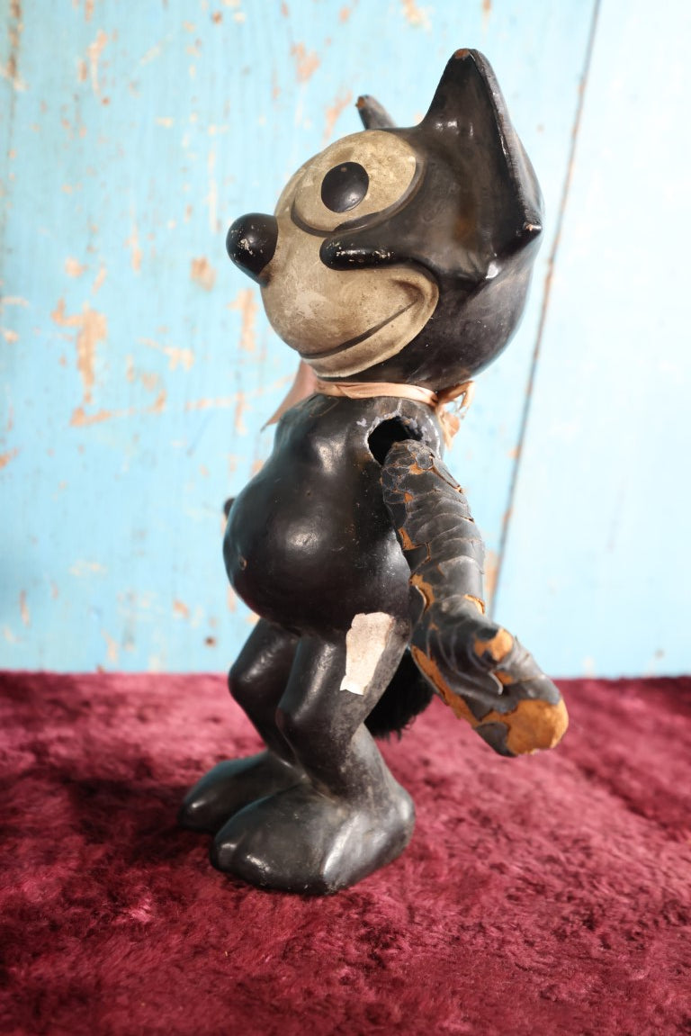 Lot 001 - Antique Felix The Cat Composition Figure With Jointed Arms, Copyright 1924 By Pat Sullivan